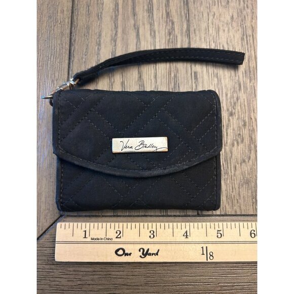 Vera Bradley Black Quilted Wallet With Wristlet - Picture 5 of 6
